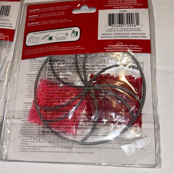 The original makit & bakit Christmas Ornaments Two kits American Crafts - Picture 6 of 10